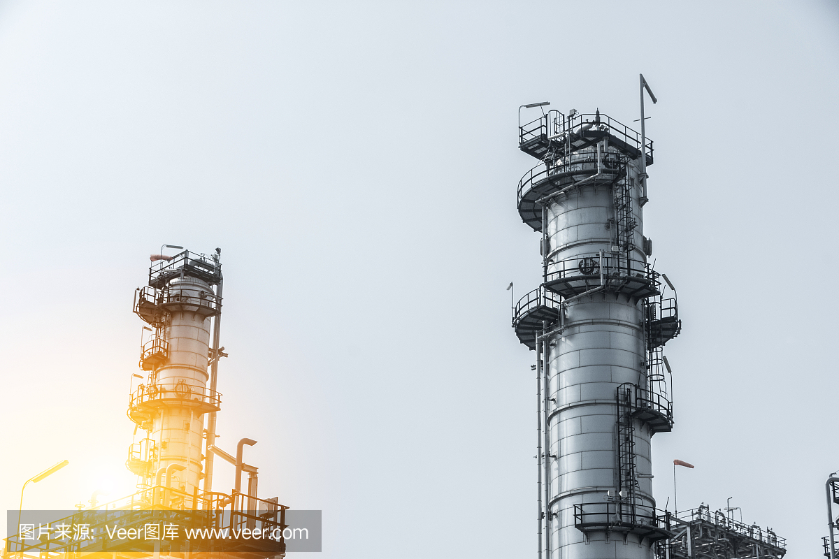 工業園區。石油和天然氣煉制工業工廠。